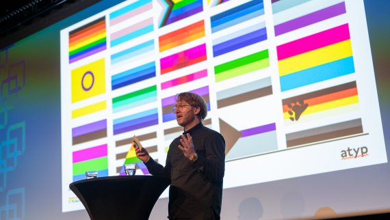 Portrett av Nils Petter Strømmen på Kommunikasjonsdagen 2022.